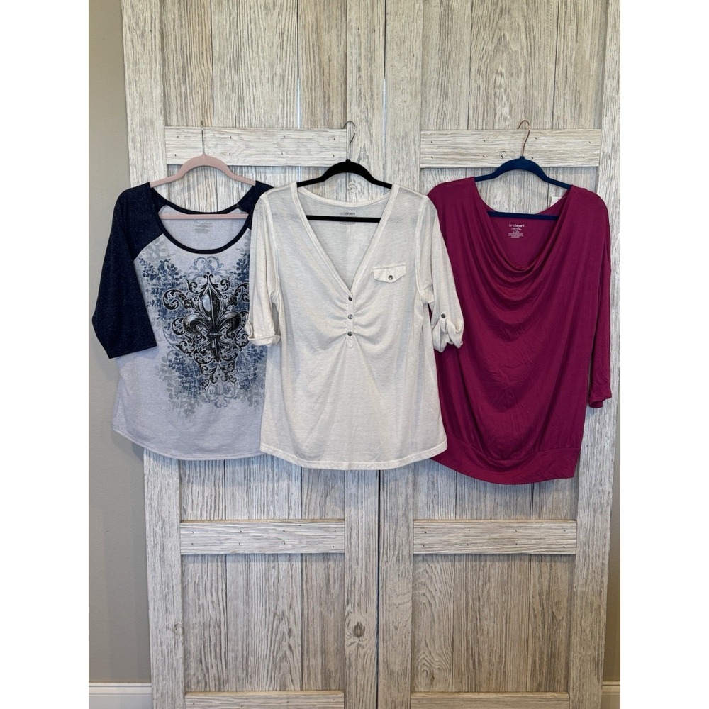 Lane Bryant Women Tops  Sizes 14 Pink White Blue Lightweight Lot Of 3